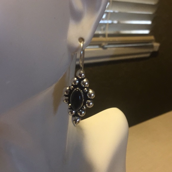 Just in oxidized Black Onyx artwork Earrings - Picture 6 of 8